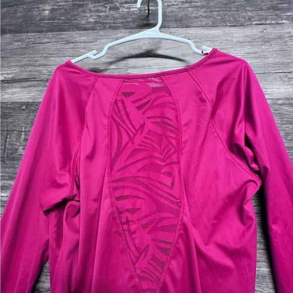 Puma Fushia Dark Pink Long Sleeve T-Shirt with Back Lace Detail - Picture 2 of 10
